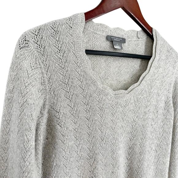 Ann Taylor Medium CASHMERE Sparkly Gray Silver Sweater Shirt Top Christmas - Picture 3 of 8